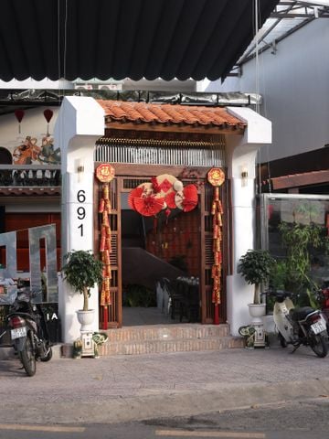 Ngắm View Bờ Kè Hoàng Sa, Lai Rai Một Chút – Một Buổi Tối Rất MEN