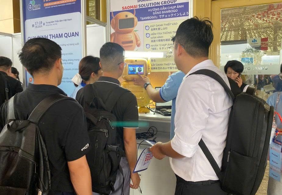 5 Lỗi Thường Gặp Khi Tổ Chức Khu Vực Check-in Sự kiện (và Cách Khắc Phục)