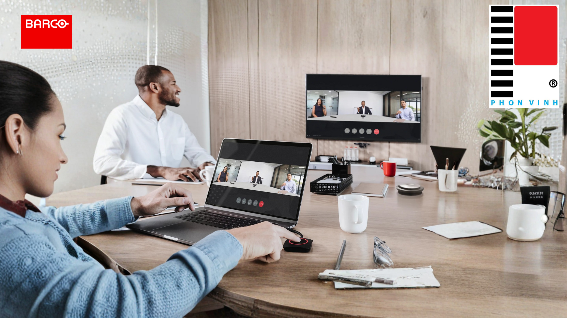 Barco ClickShare là gì? Giải pháp hội nghị không dây toàn diện cho doanh nghiệp hiện đại