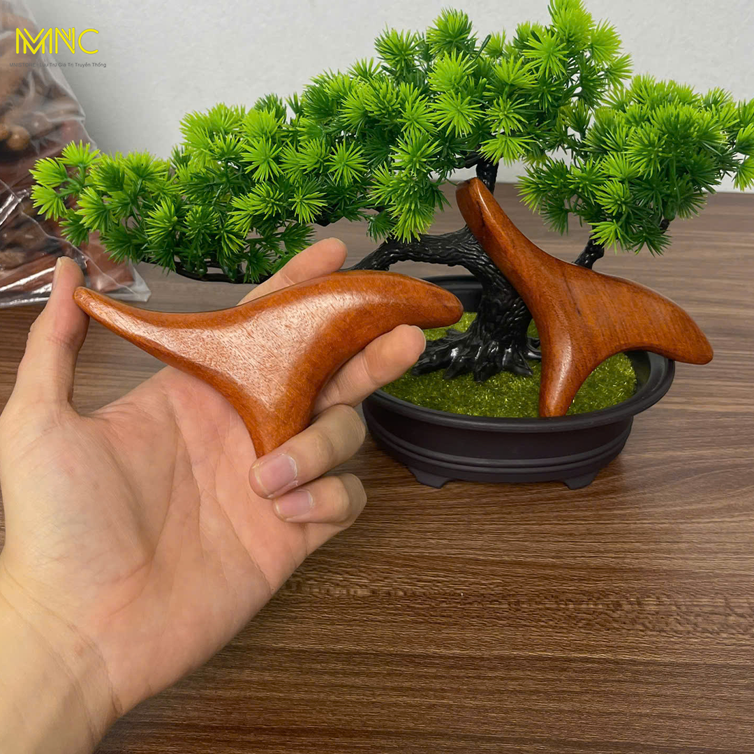 Giới Thiệu Dụng Cụ Đay Huyệt Con Én Gỗ Hương: Tuyệt Tác Thủ Công Mỹ Nghệ, Bí Quyết Khai Thông Kinh Lạc Và Giảm Đau Nhức Toàn Thân