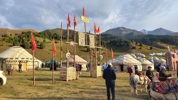 LÀNG HUNS ETHNO – HÀNH TRÌNH KHÁM PHÁ VĂN HÓA DU MỤC KAZAKHSTAN