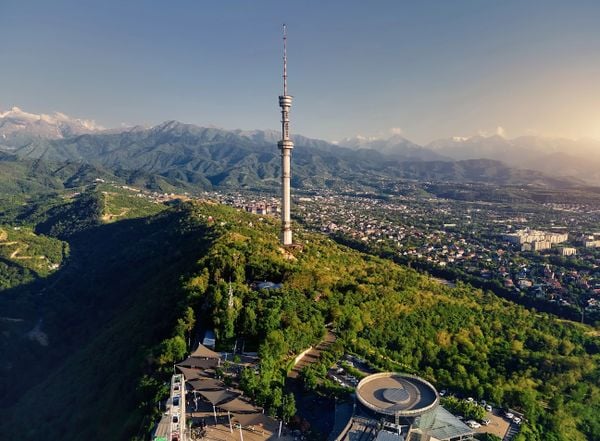 VẺ ĐẸP CỦA ALMATY – SỰ GIAO THOA GIỮA ĐÔ THỊ VÀ THIÊN NHIÊN GIỮA LÒNG KAZAKHSTAN