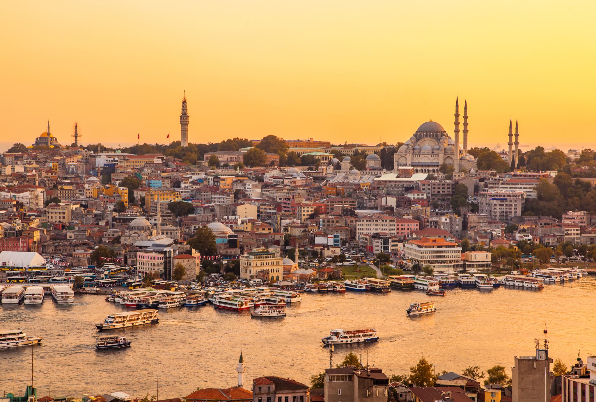 NHỮNG ĐIỀU THÚ VỊ KHI ĐI DU LỊCH TÂY Á: Hành trình mở cánh cửa đến vùng đất giao thoa văn minh