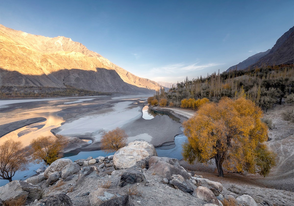 MÙA THU HUNZA – THIÊN ĐƯỜNG LÁ VÀNG ÍT NGƯỜI BIẾT GIỮA DÃY KARAKORAM HÙNG VĨ