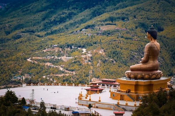 KHÁM PHÁ VĂN HÓA PHẬT GIÁO ĐẶC SẮC TẠI BHUTAN