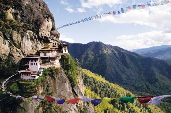 DU LỊCH BHUTAN – HÀNH TRÌNH ĐẾN VƯƠNG QUỐC HẠNH PHÚC NHẤT THẾ GIỚI