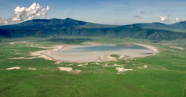 Ngorongoro Crater Tanzania trong hành trình safari Đông Phi