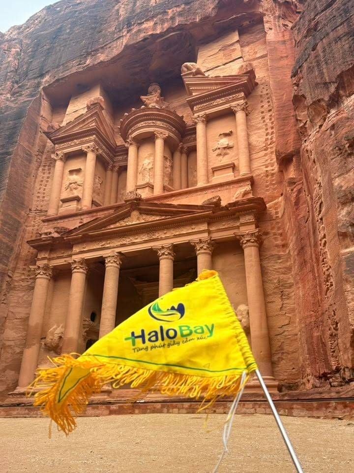 Petra Jordan trong tour Jordan Ai Cập Ethiopia 13N12Đ