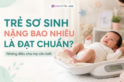 Trẻ sơ sinh nặng bao nhiêu là đạt chuẩn? Những điều cha mẹ cần biết
