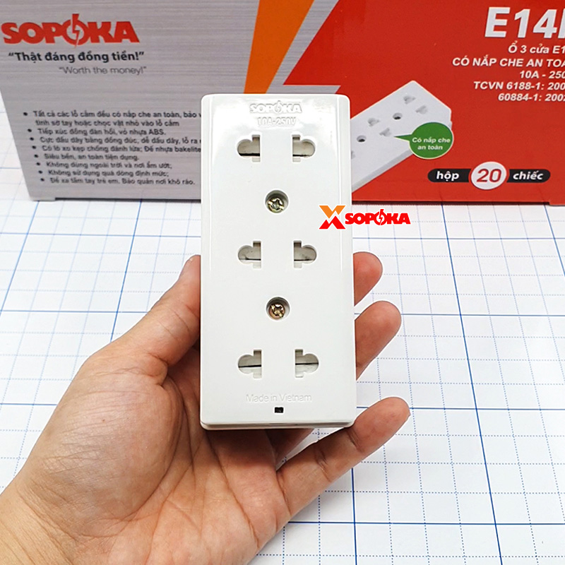 Ổ Cắm Điện Táp Lô 3 lỗ 2200W Có Nắm Che An Toàn E14N SOPOKA