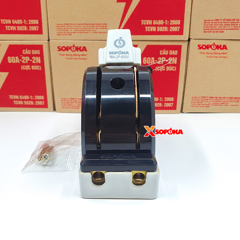 Cầu Dao Đảo Đế Sứ 1 Pha 60A 2P 600V 2N Cực Đúc Màu Đen D22(A) SOPOKA