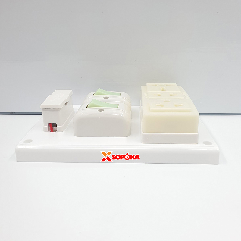 Bảng Điện Táp Lô 2 Công Tắc 3 Lỗ Cắm Có Cầu Chì BN2 SOPOKA