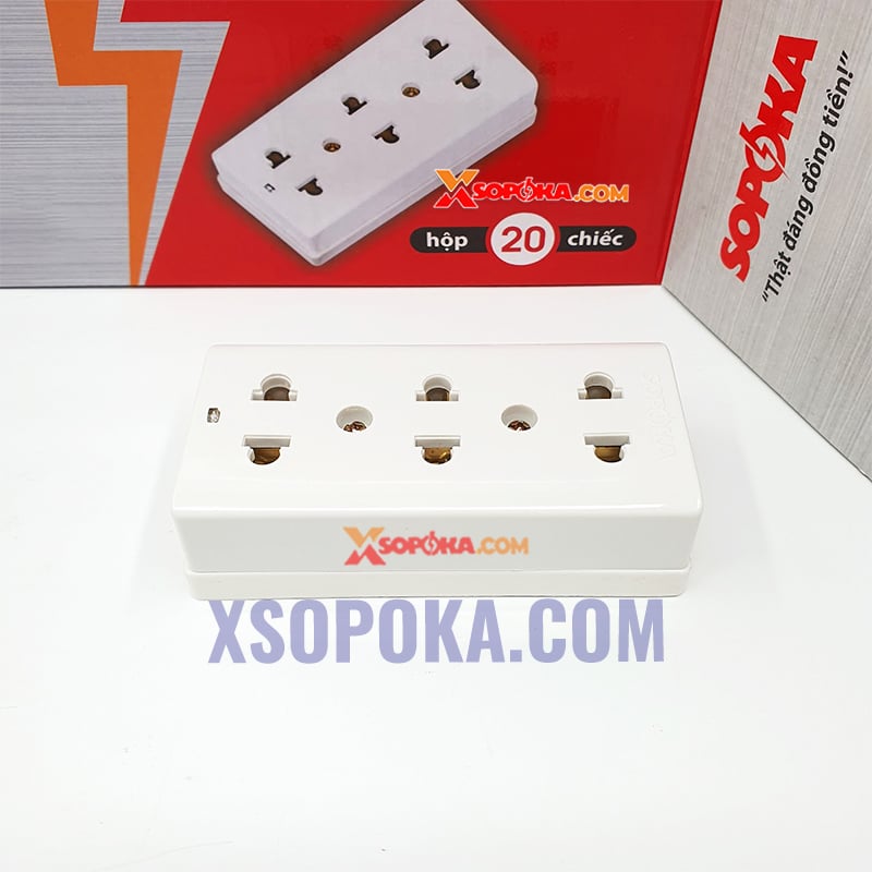 Ổ cắm điện 3 lỗ gắn táp lô E14 SOPOKA màu trắng chịu nhiệt