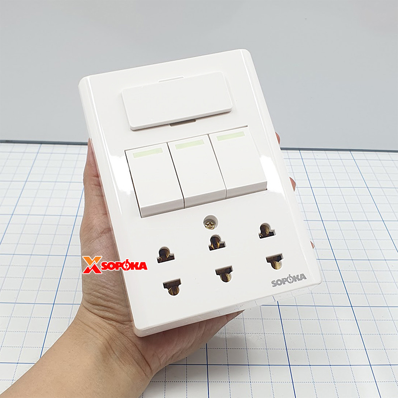 Bảng Điện Lắp Nổi Dòng E (E5A) Cao Cấp 3 Công Tắc 3 Ổ Cắm&nbsp;SOPOKA