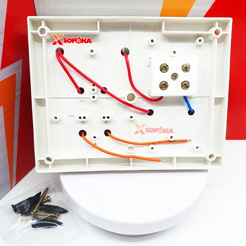 Bảng Điện 2 Công Tắc 2 Lỗ Cắm Có Cầu Chì BS2 SOPOKA