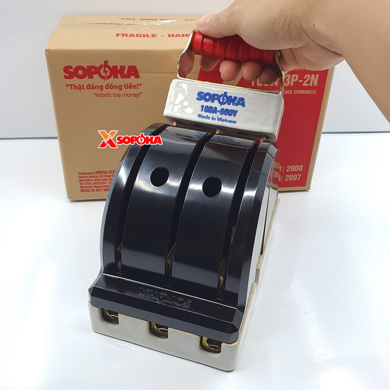 Cầu Dao Đảo Đế Sứ 3 Pha 100A 3P 2N 600V Màu Đen D37 SOPOKA