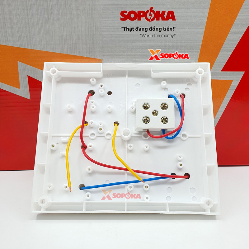 Bảng Điện 2 Công Tắc 3 Lỗ Cắm CB Cóc 30A BS6 SOPOKA