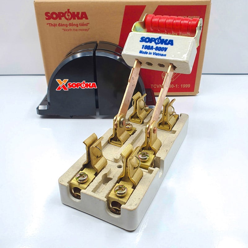 Cầu Dao Đảo Đế Sứ 1 Pha 100A 2P 600V 2N Màu Đen D35 SOPOKA