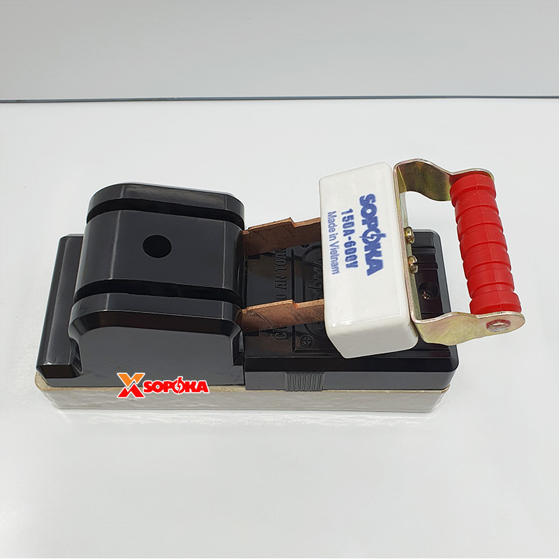 Cầu Dao Đế Sứ 1 Pha 150A-2P Màu Đen D34 SOPOKA