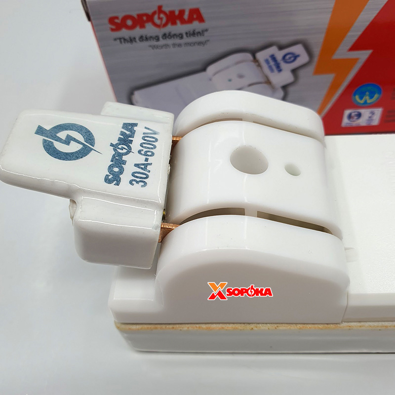 Cầu Dao Đế Sứ 1 Pha 30A-2P Cực Đúc D5H SOPOKA