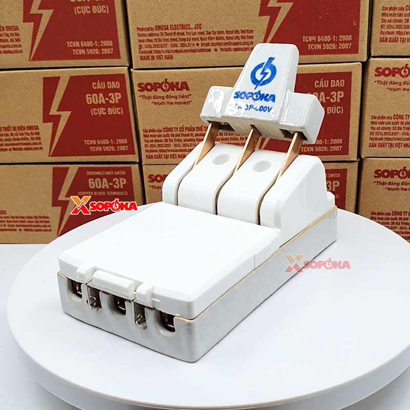 Cầu Dao Điện Đế Sứ 3 Pha 3P Cực Đúc Màu Trắng 60A 600V D11 SOPOKA
