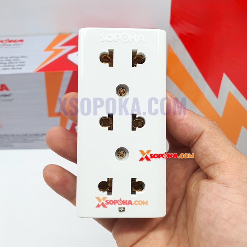 Ổ cắm điện 3 lỗ gắn táp lô E14 SOPOKA màu trắng chịu nhiệt