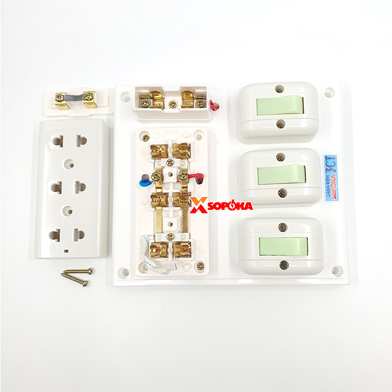Bảng Điện Táp Lô 3 Công Tắc 3 Ổ Cắm Có Cầu Chì 3CT SOPOKA