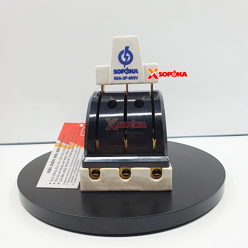 Cầu Dao Đảo Đế Sứ 3 Pha 60A 3P 2N 600V Màu Đen D28(A) SOPOKA
