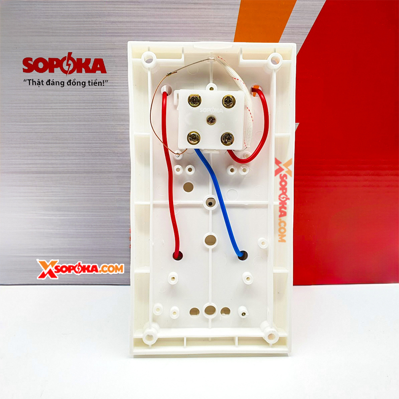 Bảng Điện Táp Lô 3 Lỗ Cắm Có Cầu Chì 2200W 10A BN6E SOPOKA
