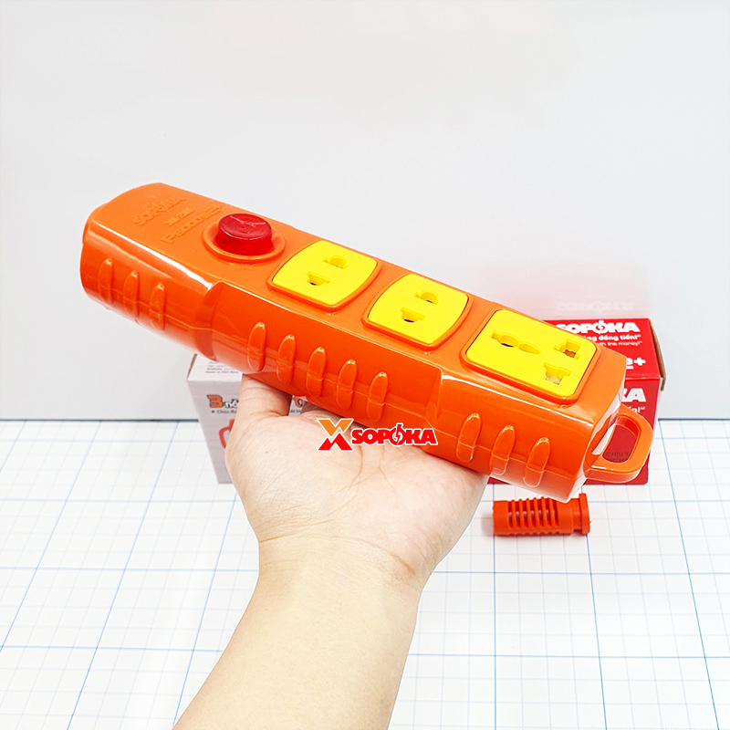 Ổ Cắm Điện 3 Lỗ 6000W Không Dây Có Nút Nguồn P6000W2+ SOPOKA