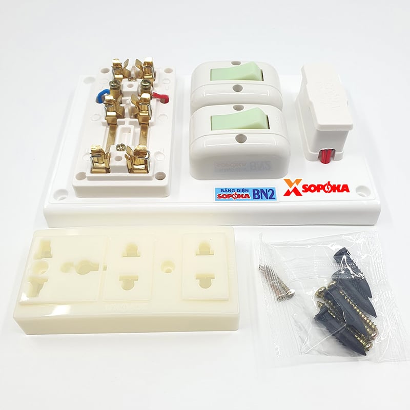 Bảng Điện Táp Lô 2 Công Tắc 3 Lỗ Cắm Có Cầu Chì BN2 SOPOKA