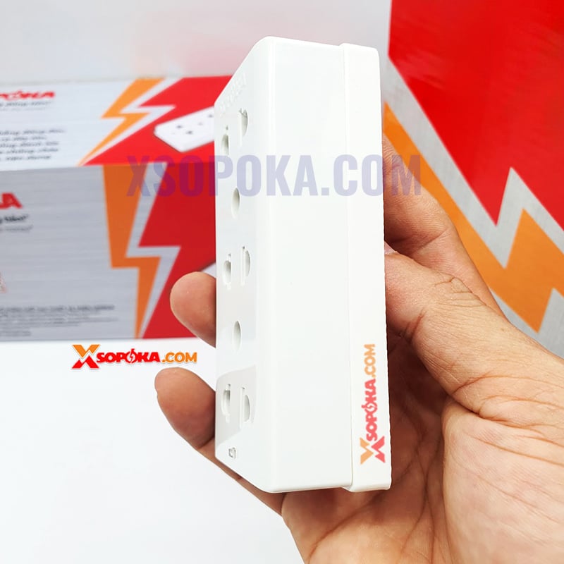 Ổ cắm điện 3 lỗ gắn táp lô E14 SOPOKA màu trắng chịu nhiệt