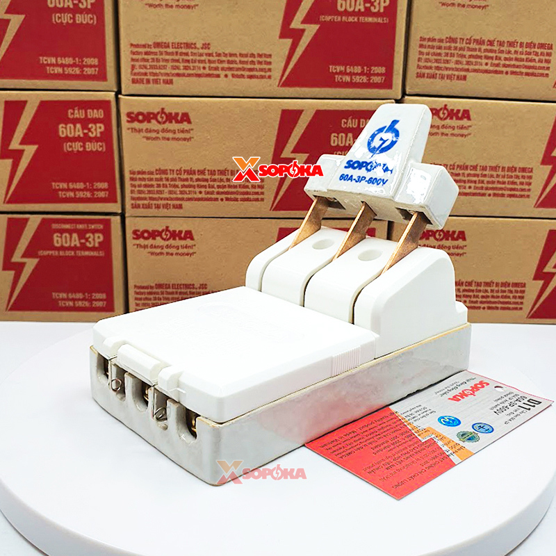 Cầu Dao Điện Đế Sứ 3 Pha 3P Cực Đúc Màu Trắng 60A 600V D11 SOPOKA