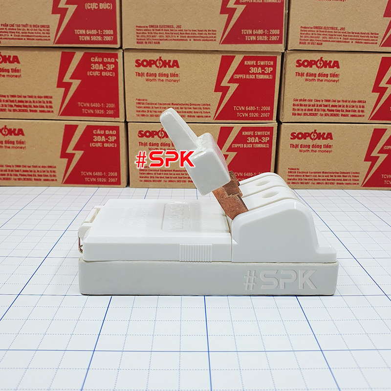 Cầu Dao Điện Đế Sứ 3 Pha 3P Cực Đúc Màu Trắng 30 A 600 V – Mã D9 SOPOKA