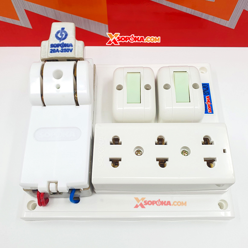 Bảng Điện 2 Công Tắc 3 Lỗ Cắm 1 Cầu Dao Sứ BN20 SOPOKA