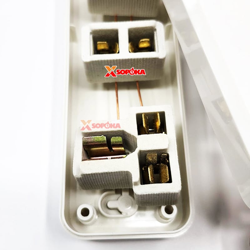 Ổ Cắm Điện 6 Lỗ 2200W Lõi Sứ Không Dây Có Công Tắc 6M-0 SOPOKA