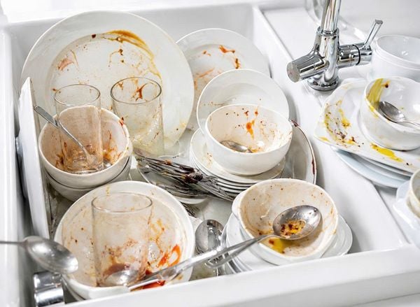 Cẩm Nang Hướng Dẫn Cách Rửa Chén Sạch Nhanh Và Bảo Vệ Da Tay