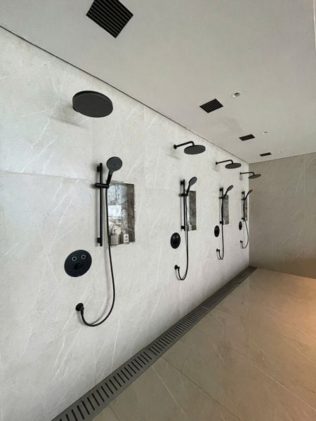 Hướng Dẫn Xây Hồ Bơi Gia Đình & Thiết Kế Khu Vực Tắm Tráng Với ARROW