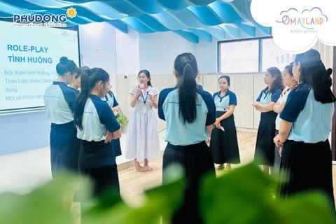 PHÍA SAU MỖI GIỜ HỌC CỦA CON LÀ CẢ MỘT HÀNH TRÌNH HỌC HỎI CỦA THẦY CÔ