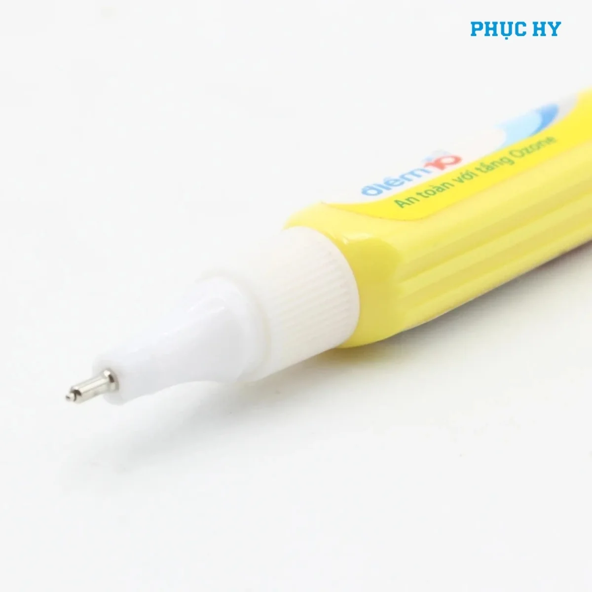 Cận cảnh đầu kim loại Bút xóa Điểm 10 TP-CP04