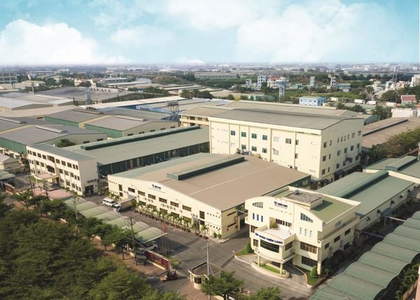 Nhà máy sản xuất văn phòng phẩm của Tập đoàn Thiên Long