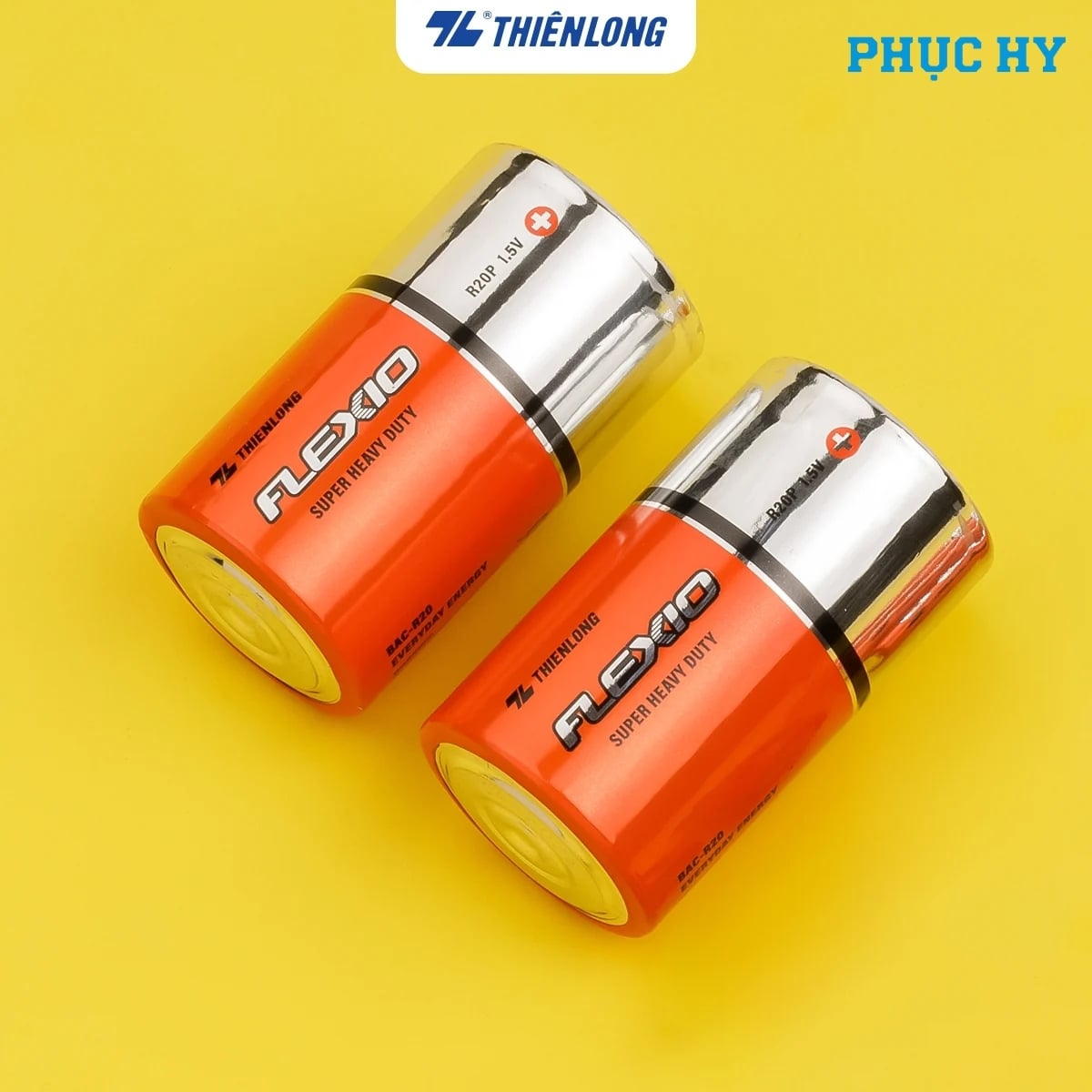 Hai viên Pin Carbon D Thiên Long Flexio R20P 1.5V trên nền vàng