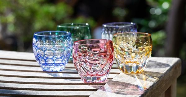 Ly Sake Pha Lê – Khi Ánh Sáng Trở Thành Một Phần Của Nghệ Thuật Thưởng Thức