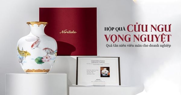 Hộp Quà Cửu Ngư Vọng Nguyệt – Bình Hoa Phong Thủy Viên Mãn Cho Quà Tân Niên Doanh Nghiệp 2026