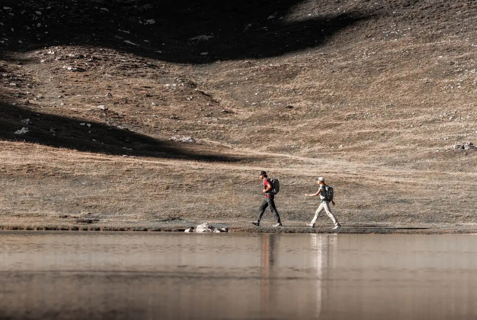 Thru-Hiking Là Gì? Hành Trình Hiking Đường Dài Đầy Tự Do Và Thử Thách
