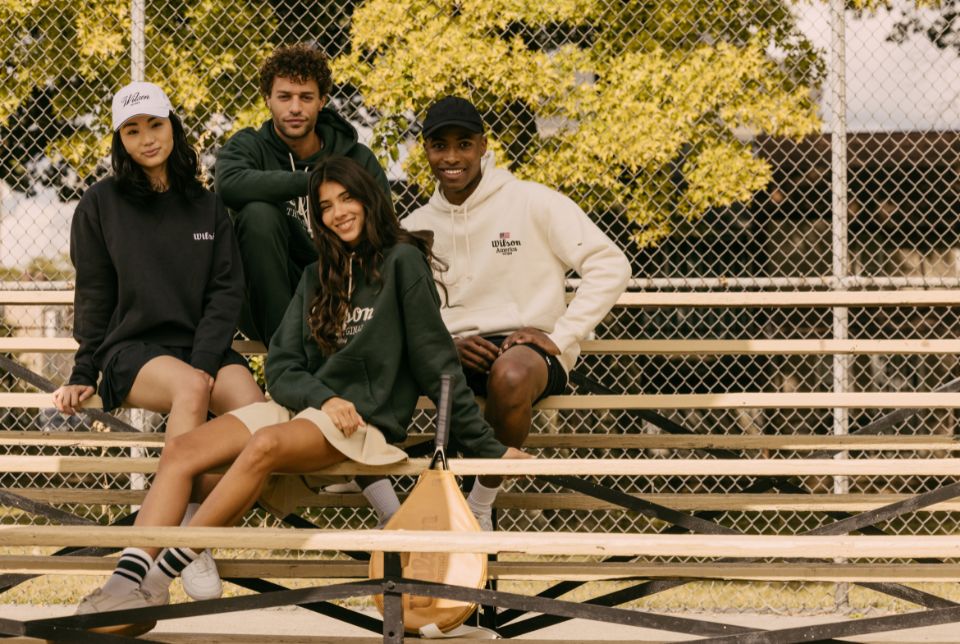 Nâng Tầm Outfit Thể Thao Với Wilson