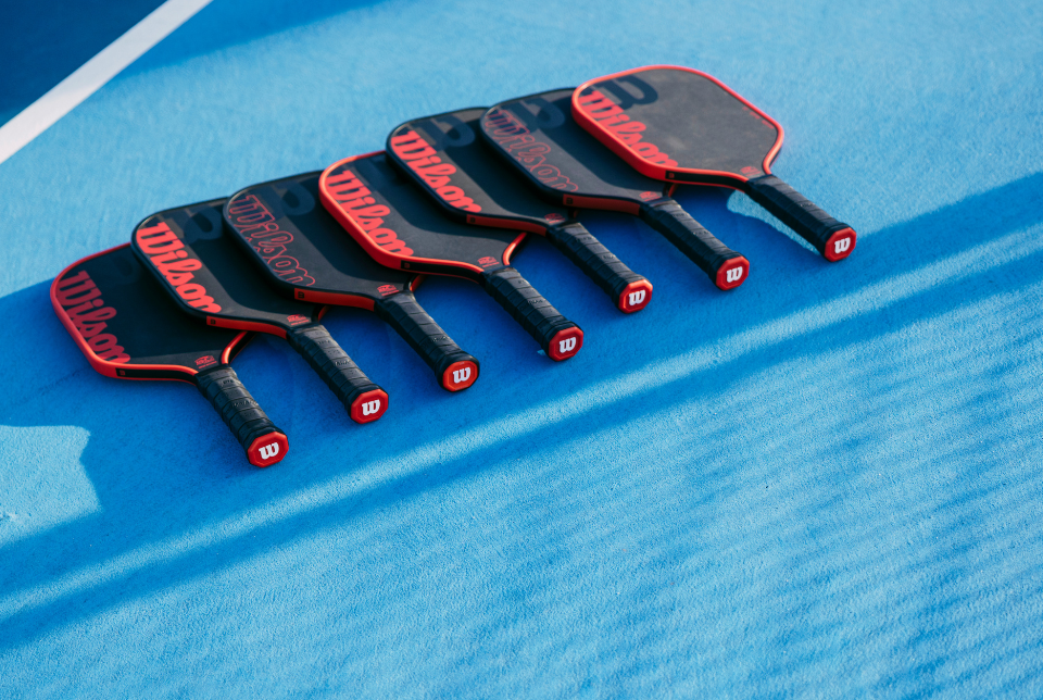 Vợt pickleball 14 mm và 16 mm khác nhau thế nào