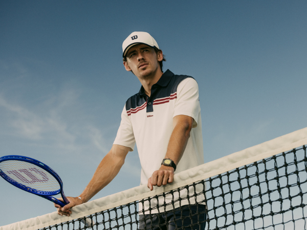 so-sanh-ao-tennis-wilson-va-ao-the-thao-thong-thuong-dau-la-lua-chon-tot-cho-nguoi-choi-tennis