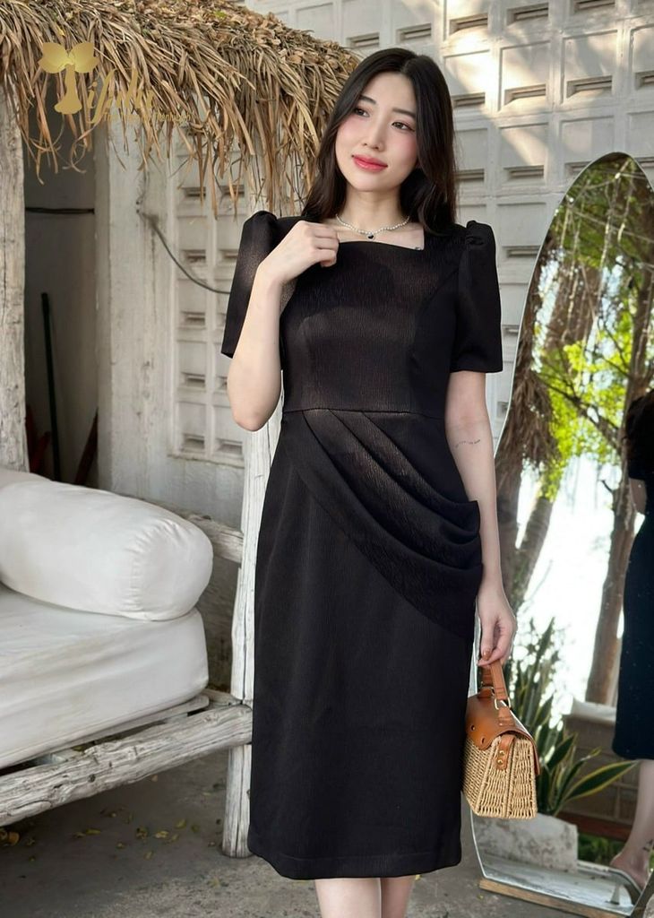 Cách Chọn Đầm Trung Niên Che Khuyết Điểm Dáng Người Hiệu Quả