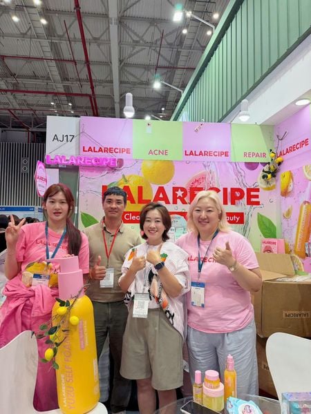 Celeb Beauty Tham Dự Vietbeauty x Cosmobeauté Vietnam 2026 Và Gặp Gỡ Founder LALARECIPE